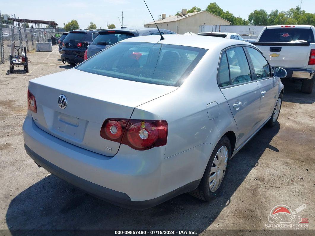 3VWJZ71K18M103730 2008 VOLKSWAGEN JETTA photo no. 4