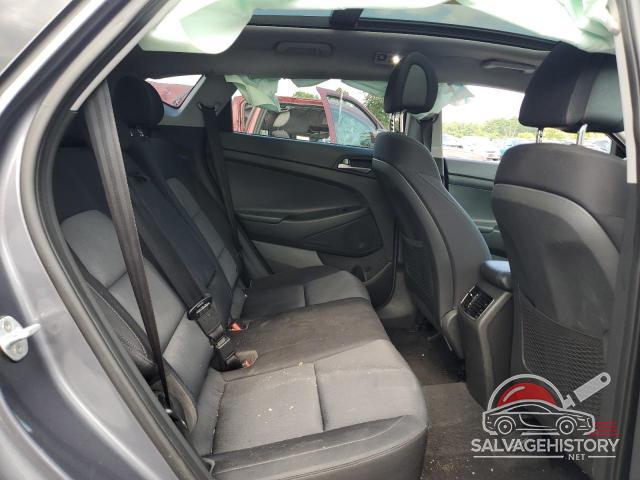 KM8J3CA21JU750655 2018 HYUNDAI TUCSON photo no. 10