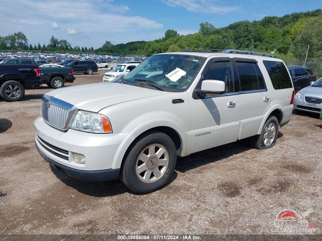 5LMFU28515LJ06675 2005 LINCOLN NAVIGATOR photo no. 2