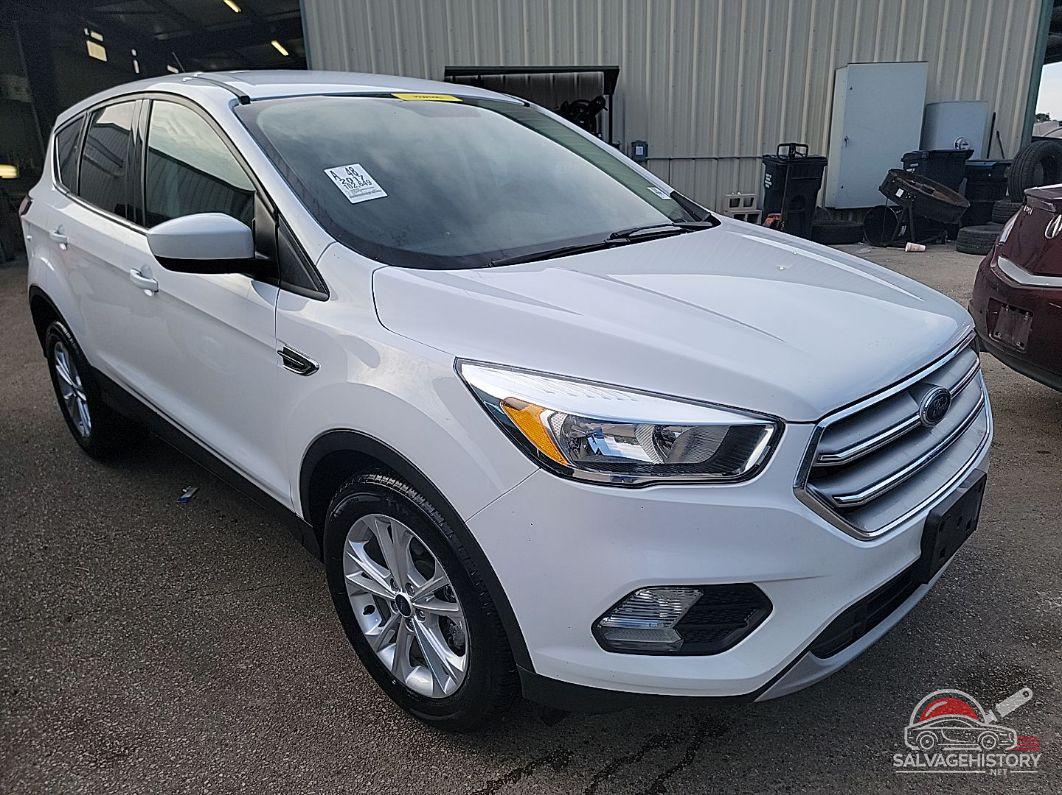 1FMCU0GD0HUE76808 2017 FORD ESCAPE photo no. 8