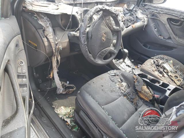 KMHDH4AE8DU908234 2013 HYUNDAI ELANTRA photo no. 8