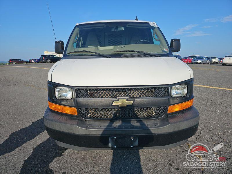 1GCWGAFF7H1338993 2017 CHEVROLET EXPRESS 2500 photo no. 9