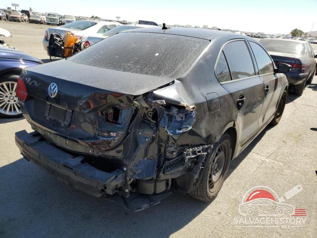 3VWD17AJ2EM390003 2014 VOLKSWAGEN JETTA photo no. 3