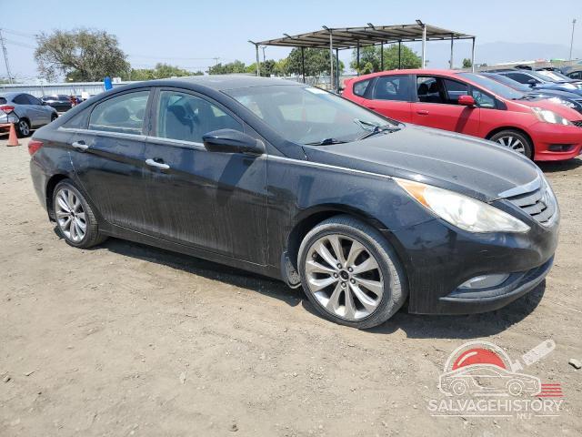5NPEC4AC6BH154571 2011 HYUNDAI SONATA photo no. 4
