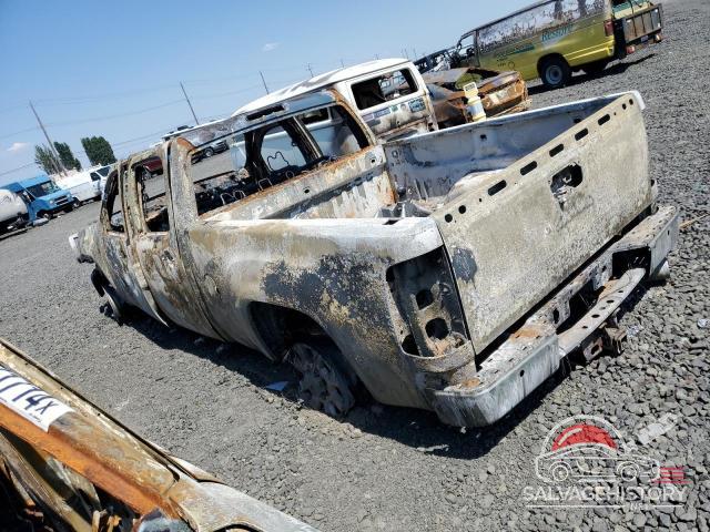 1GT121C85DF165034 2013 GMC SIERRA photo no. 2