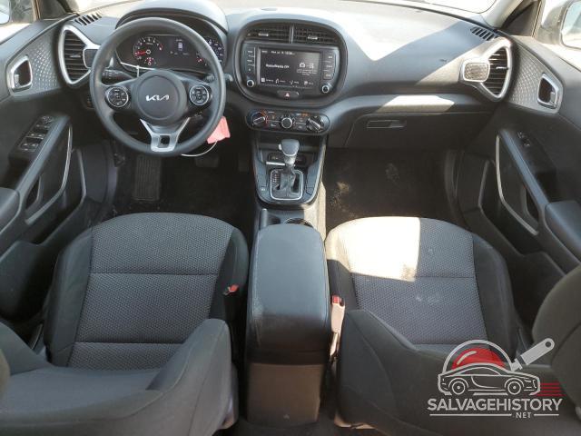 KNDJ23AU1N7806171 2022 KIA SOUL photo no. 8
