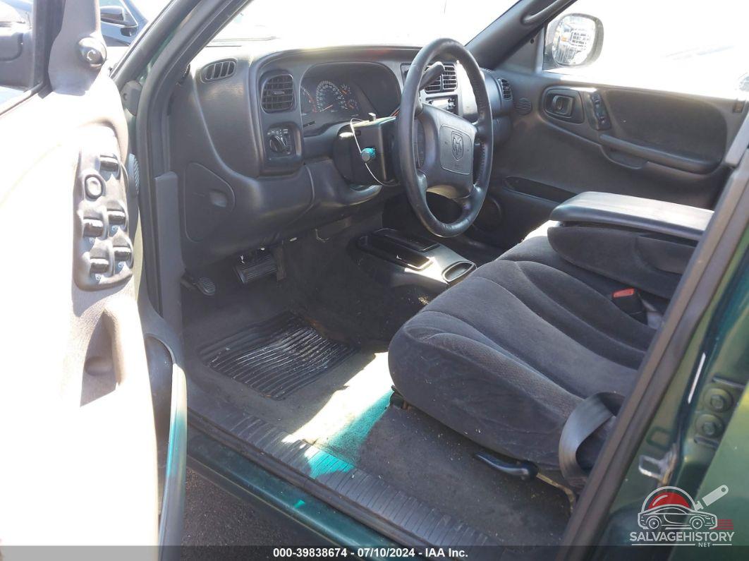 1B7GL2AN2YS680348 2000 DODGE DAKOTA photo no. 5
