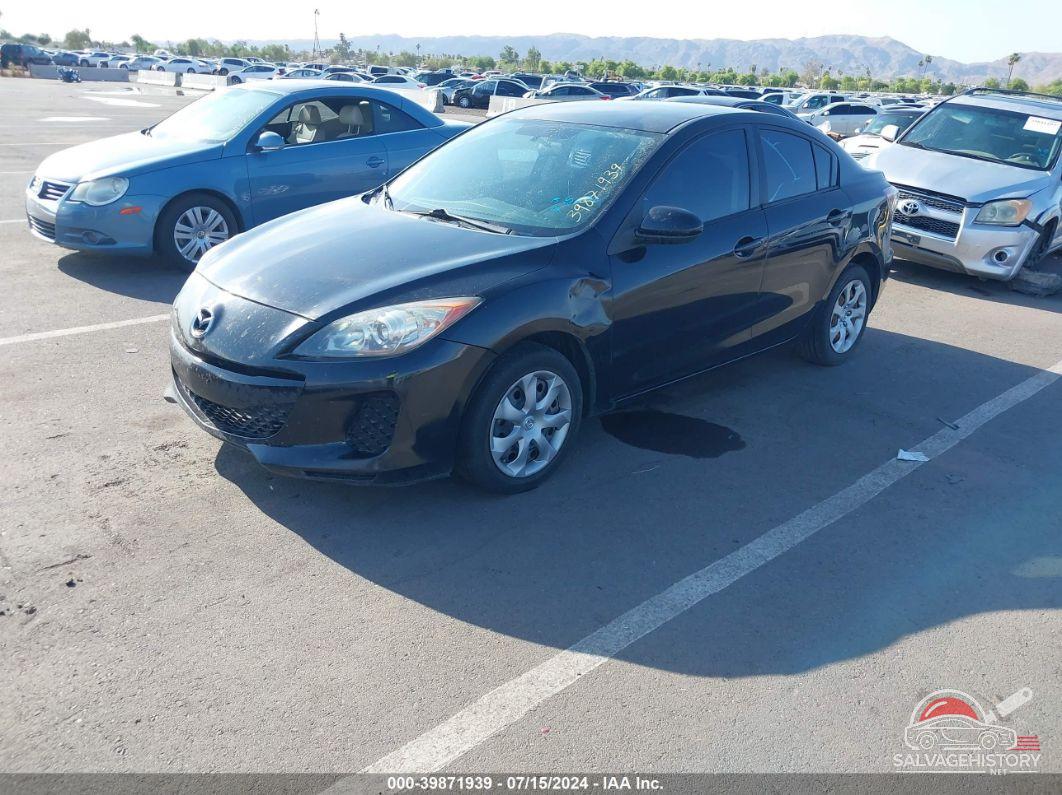 JM1BL1TG7D1793568 2013 MAZDA 3 photo no. 2