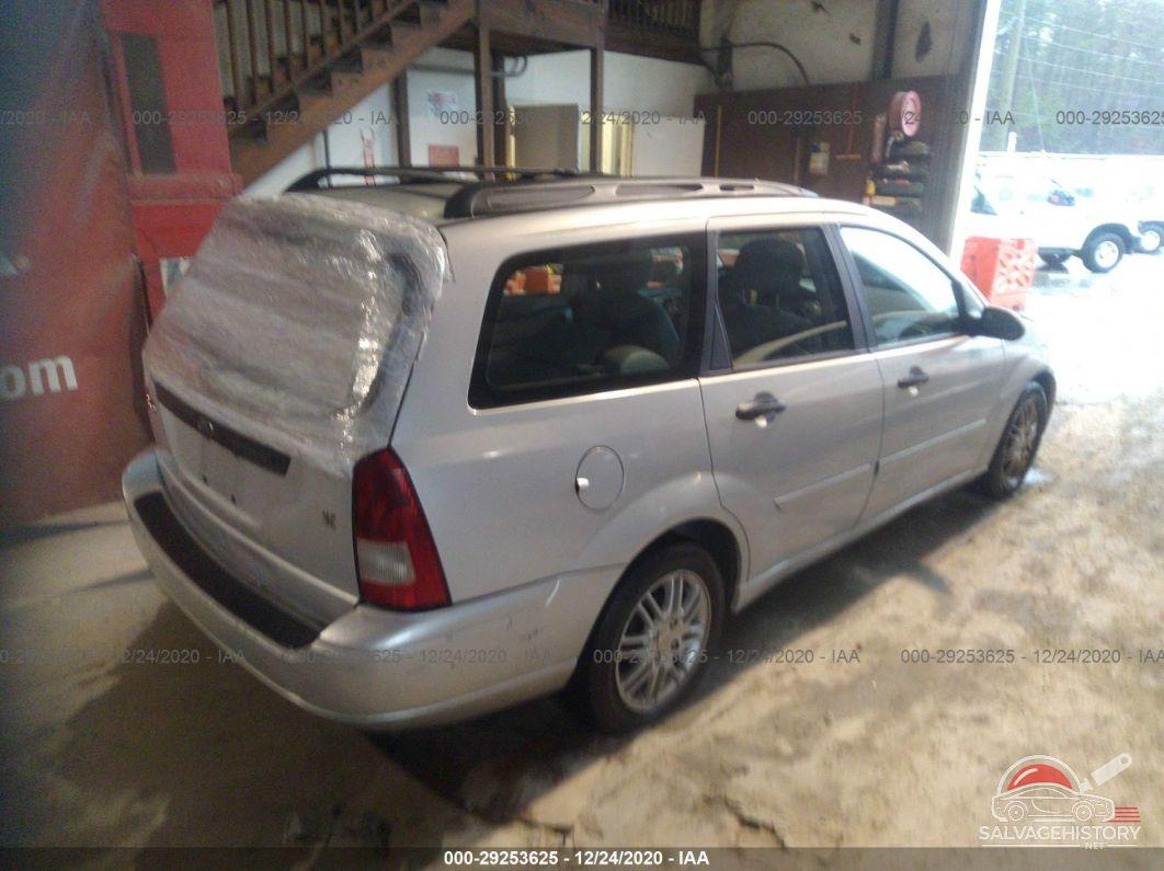 1FAFP36323W207747 2003 FORD FOCUS photo no. 4