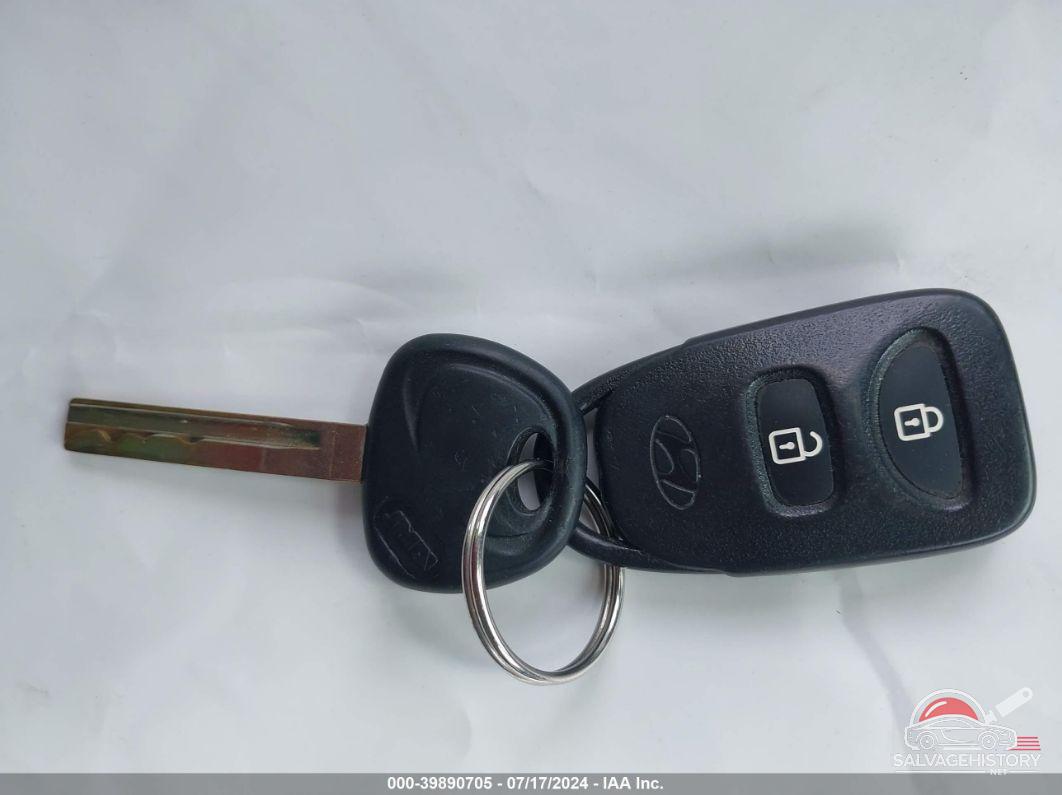 KMHCT4AE7GU999558 2016 HYUNDAI ACCENT photo no. 11