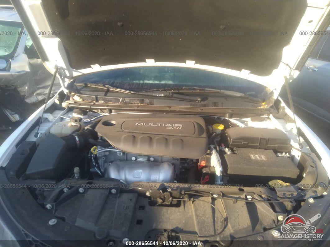 1C3CCCBB9GN113676 2016 CHRYSLER 200 photo no. 10