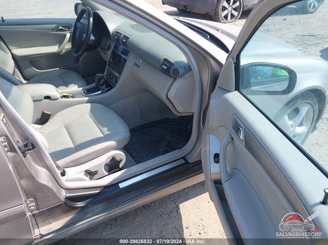 WDBRF40J05F711092 2005 MERCEDES-BENZ C 230 photo no. 5