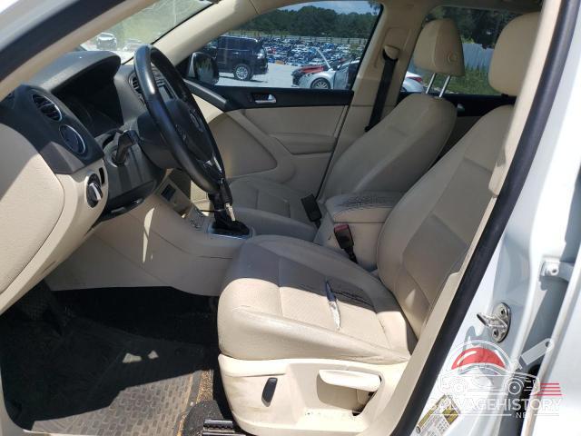 WVGAV7AXXHW511083 2017 VOLKSWAGEN TIGUAN photo no. 7
