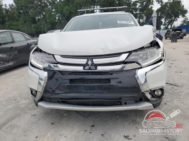 JA4AD3A32HZ050676 2017 MITSUBISHI OUTLANDER photo no. 5