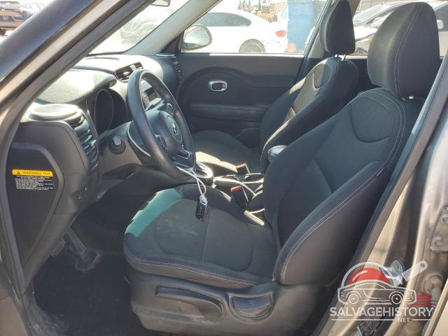 KNDJN2A29F7165532 2015 KIA SOUL photo no. 7