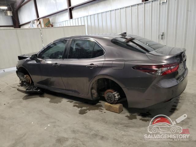 4T1C11AK3NU004278 2022 TOYOTA CAMRY photo no. 2