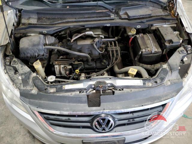 2V8HW44119R517438 2009 VOLKSWAGEN ROUTAN photo no. 12