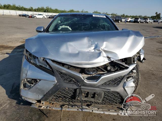 4T1B11HK6JU602019 2018 TOYOTA CAMRY photo no. 5
