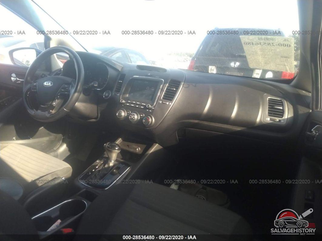 3KPFL4A76HE023371 2017 KIA FORTE photo no. 5