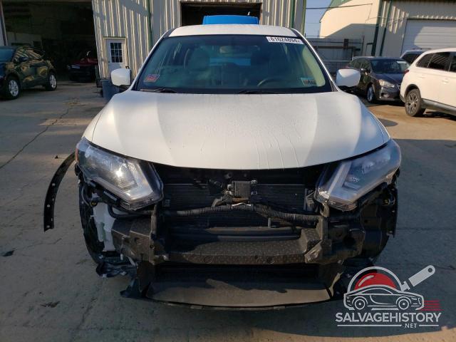 KNMAT2MV4JP548010 2018 NISSAN ROGUE photo no. 5