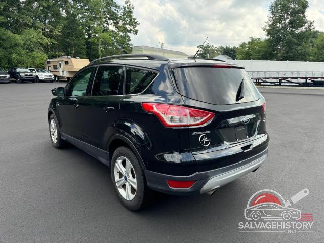 1FMCU9GX8FUB22465 2015 FORD ESCAPE photo no. 2