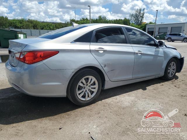 5NPEB4ACXCH381556 2012 HYUNDAI SONATA photo no. 3