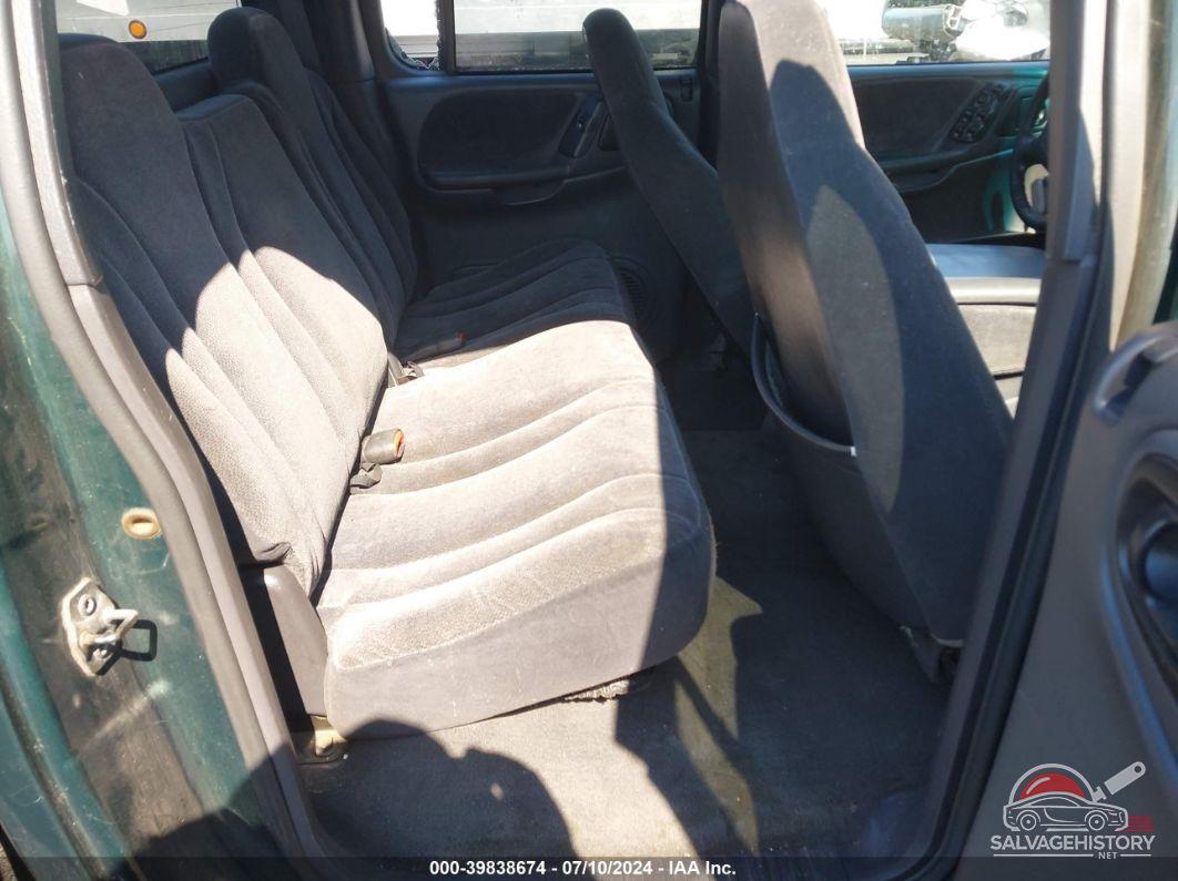 1B7GL2AN2YS680348 2000 DODGE DAKOTA photo no. 8