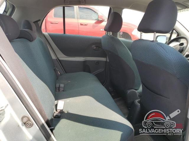 JTDKT923185200895 2008 TOYOTA YARIS photo no. 10