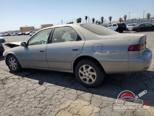 JT2BF28K3X0160630 1999 TOYOTA CAMRY photo no. 2