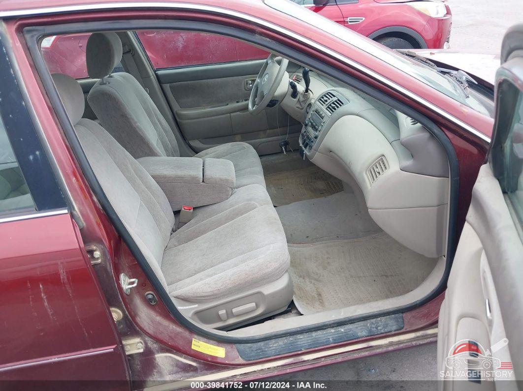 4T1BF28B52U264346 2002 TOYOTA AVALON photo no. 5