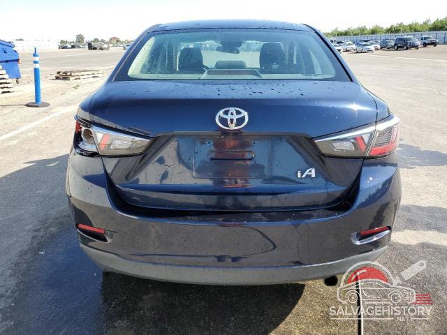 3MYDLBYV6JY322526 2018 TOYOTA YARIS photo no. 6