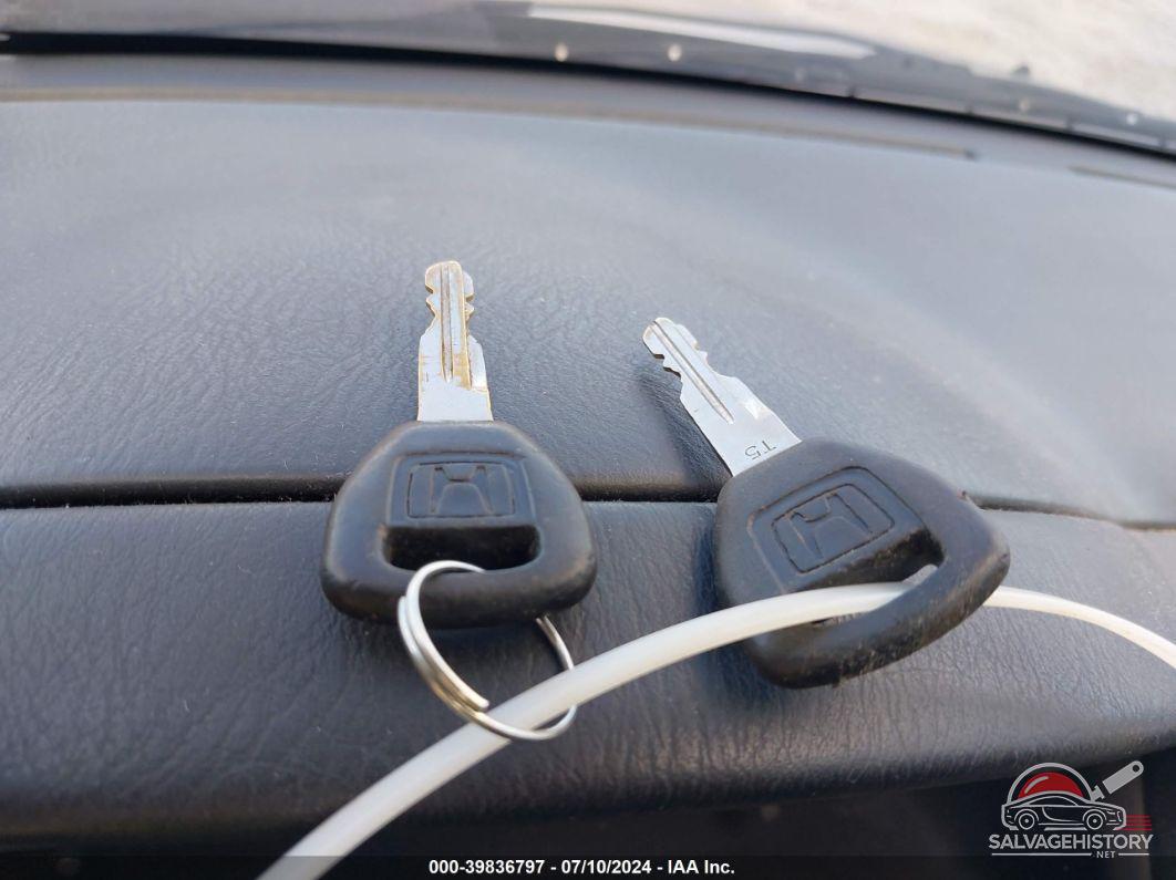 1HGEM22951L106575 2001 HONDA CIVIC photo no. 11