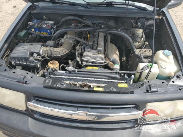 2CNBE13C8Y6947372 2000 CHEVROLET TRACKER photo no. 11