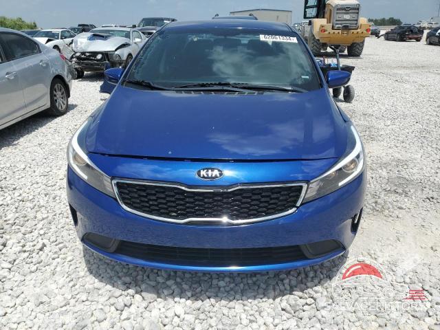 3KPFK4A70JE196554 2018 KIA FORTE photo no. 5