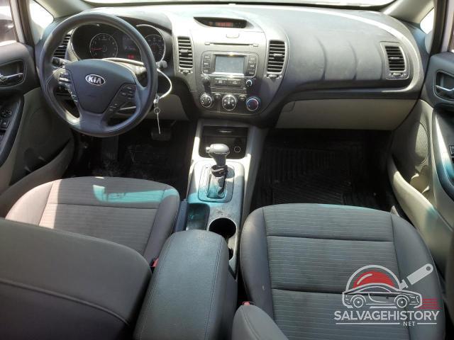 KNAFX4A65G5607909 2016 KIA FORTE photo no. 8