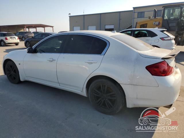 JN1CV6AR7FM520943 2015 INFINITI Q40 photo no. 2