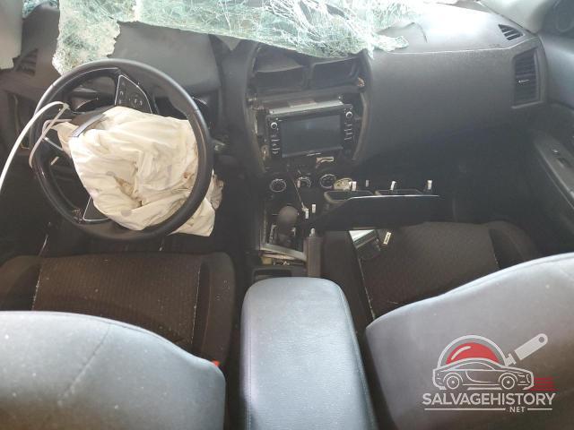 JA4AP3AU3JZ030751 2018 MITSUBISHI OUTLANDER photo no. 8