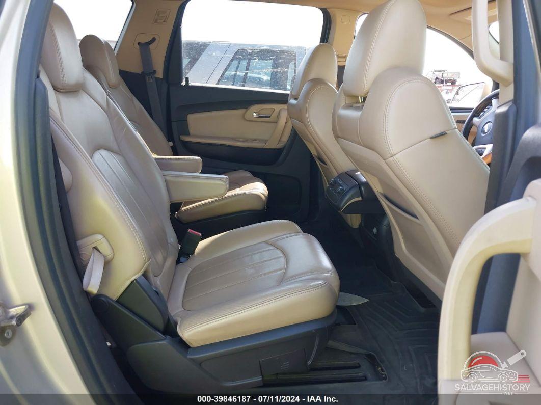 1GNLVHED0AJ205328 2010 CHEVROLET TRAVERSE photo no. 8
