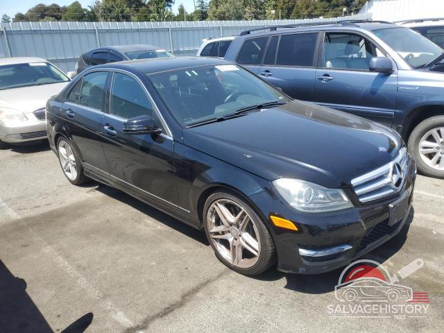 WDDGF8AB3DG120826 2013 MERCEDES-BENZ C-CLASS photo no. 4