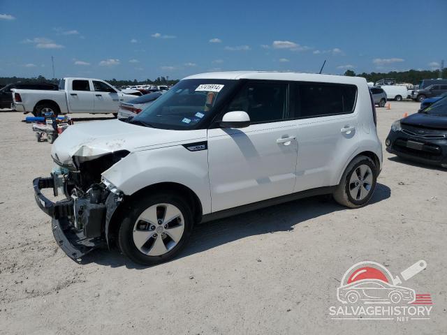KNDJN2A28F7204661 2015 KIA SOUL photo no. 4
