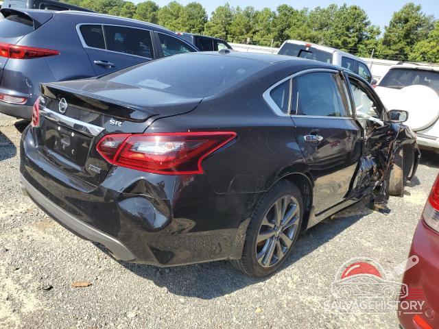 1N4AL3AP6JC153013 2018 NISSAN ALTIMA photo no. 3