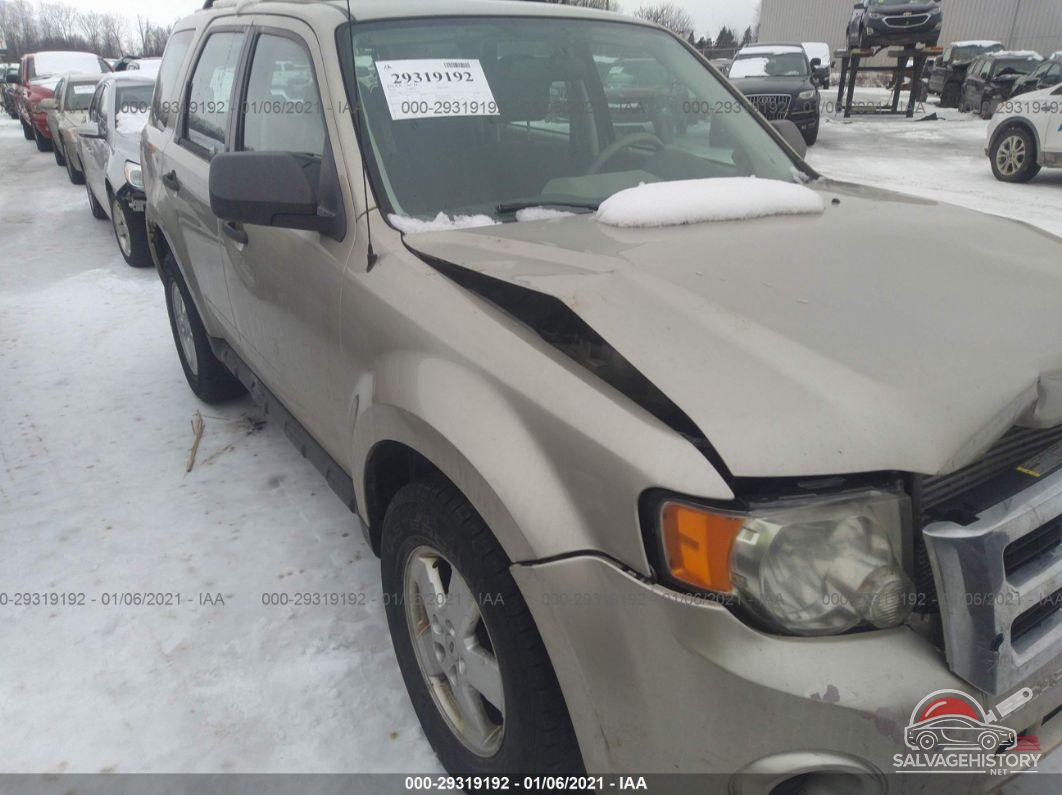 1FMCU0C75AKA72341 2010 FORD ESCAPE photo no. 13