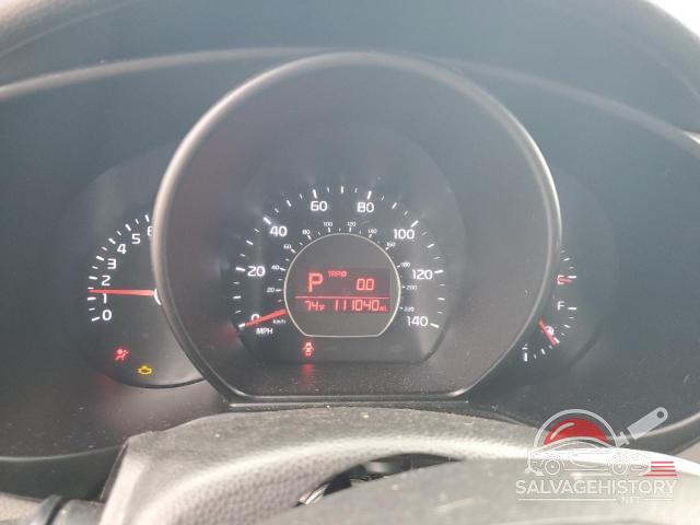 KNDJP3A58H7416733 2017 KIA SOUL photo no. 9