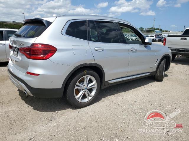 5UXTR9C58JLD60536 2018 BMW X3 photo no. 3