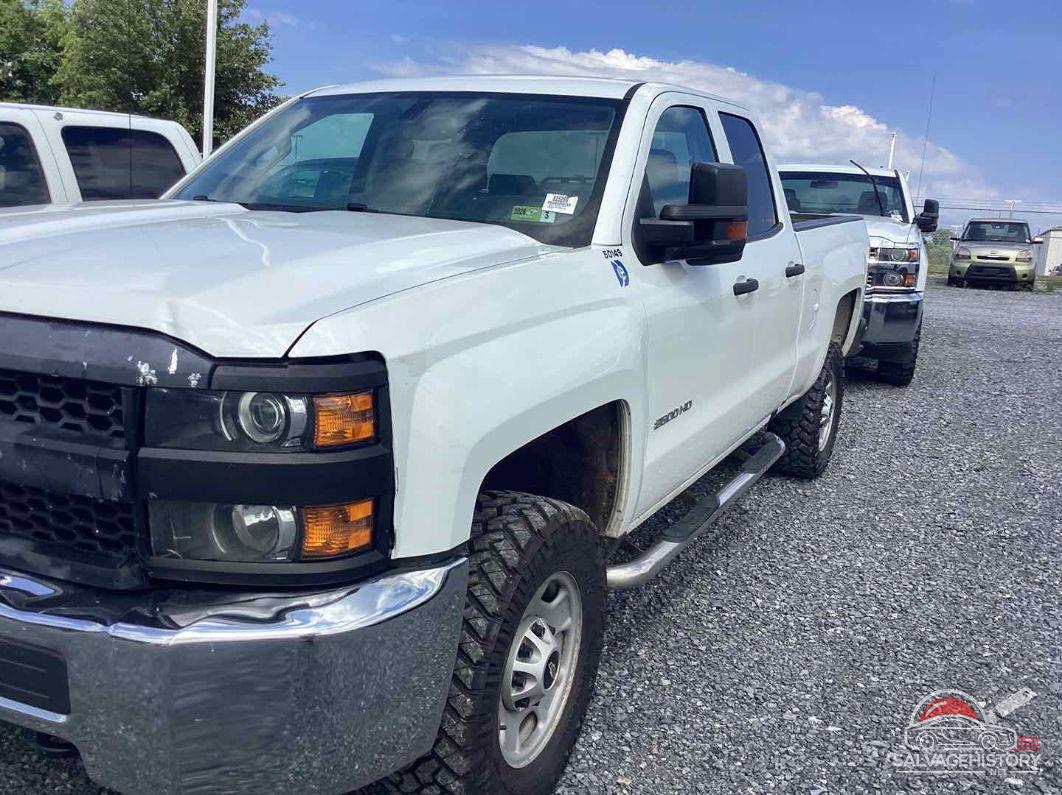 2GC2KREG6K1136010 2019 CHEVROLET SILVERADO 2500HD photo no. 2