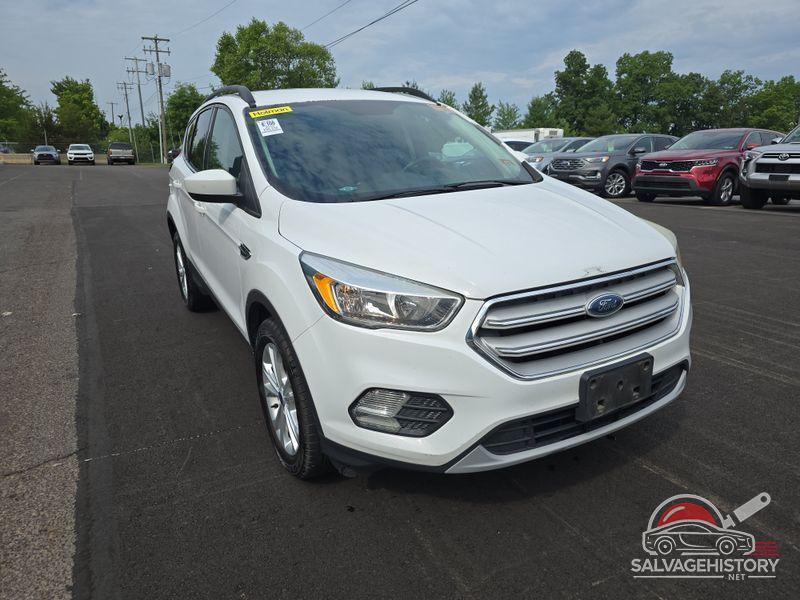 1FMCU9GD6JUA75869 2018 FORD ESCAPE photo no. 4