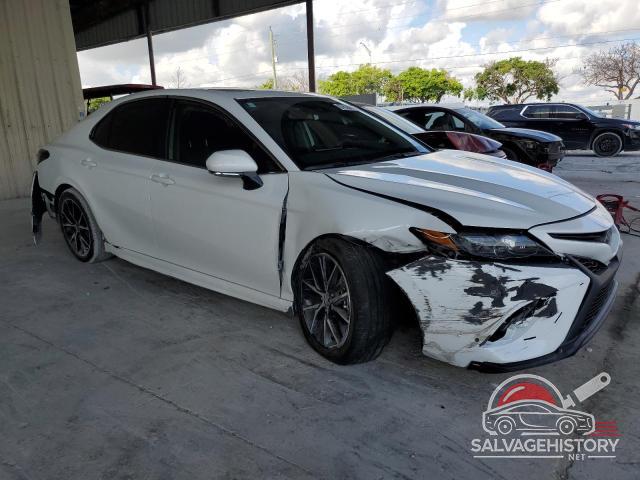 4T1T11AK3RU897333 2024 TOYOTA CAMRY photo no. 4