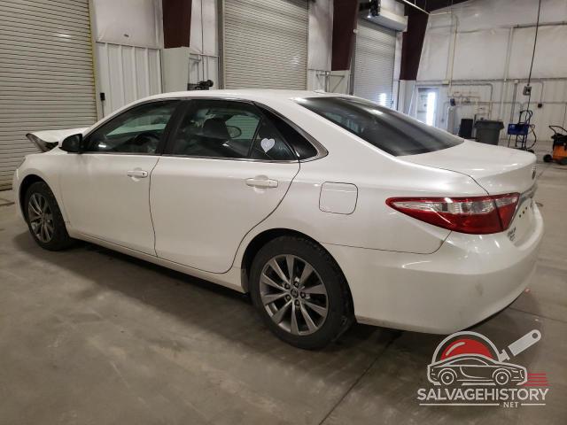 4T1BF1FK4GU138872 2016 TOYOTA CAMRY photo no. 2