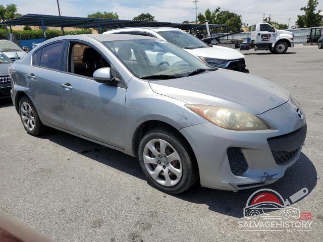 JM1BL1UP6D1730864 2013 MAZDA 3 photo no. 4