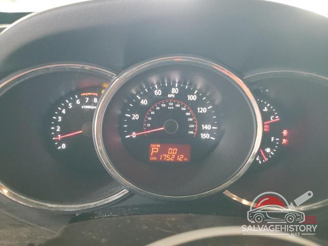 5XYKU3A14BG030279 2011 KIA SORENTO photo no. 9